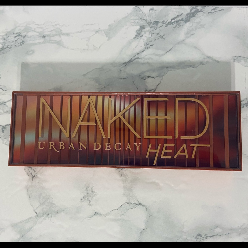 HEAT by Urban Decay eyeshadow palette
